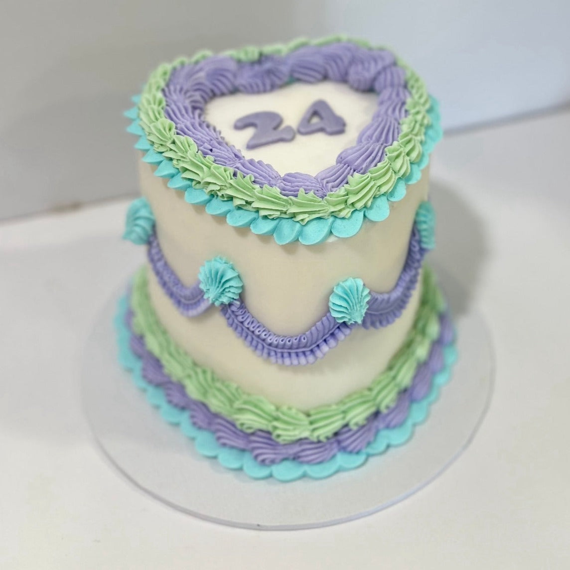 Vintage Heart Cake Small