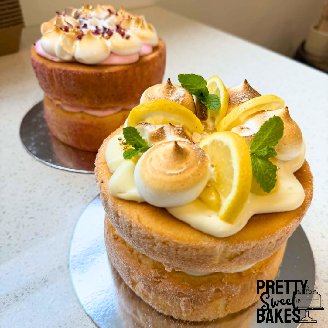 Mini Iced Vovo Cake