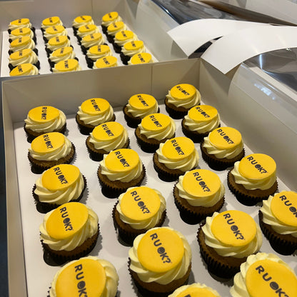 Edible Image Fondant Topper Cupcakes
