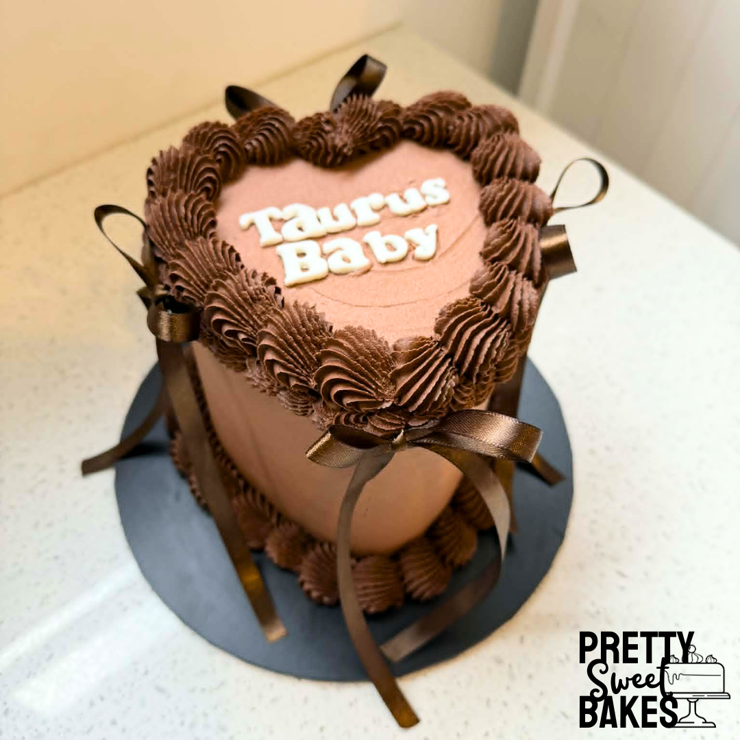 Vintage Heart Cake Small